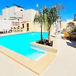 Peaceful Escape With Private Pool 펜션 멜리에하