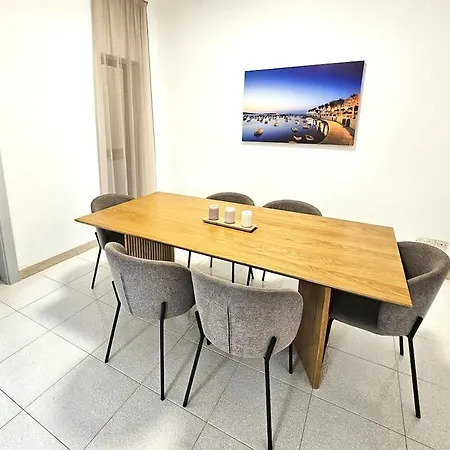 Peaceful Escape With Private Pool 別荘 *