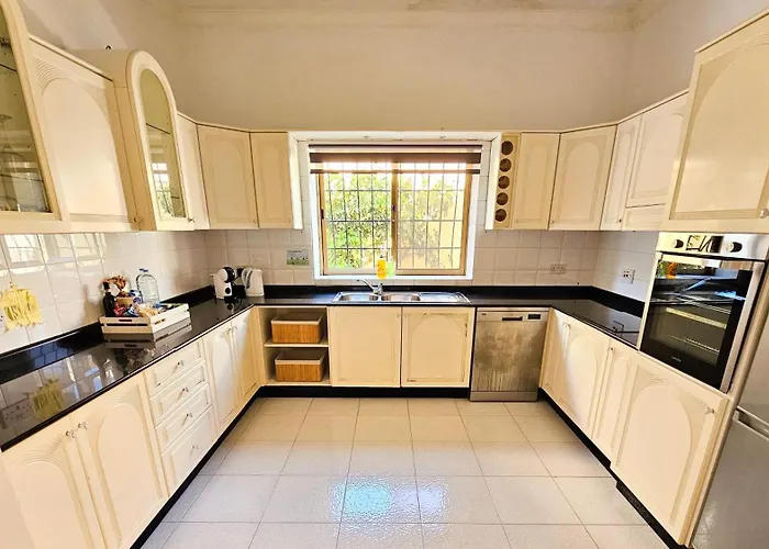 Peaceful Escape With Private Pool